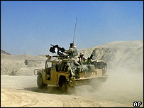 کاروان سربازان آمريکايی در استان کنر، افغانستان، عکس از آرشيو