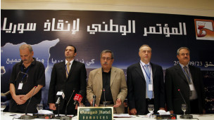 Soldan sağa: Mahmud Marey, Basil Takiyeddin, Raca Nasır, Halil Seyd ve Safwan Akaş