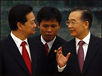 Ông Nguyễn Tấn Dũng và Ôn Gia Bảo tại Bắc Kinh hôm 22/10