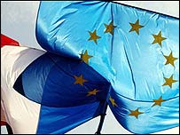 फ़्रांस और यूरोपीय संघ के झंडे