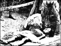 Đế quốc Ottoman của người Thổ đã giết tới 1,5 triệu người Armenia vùng Anatolia vì cho là họ có thái độ thân Nga