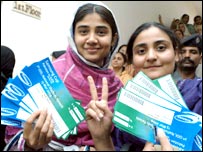 टिकट मिलने की ख़ुशी