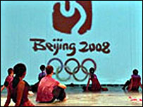 英国威尔登学校(Wildern School)的学生在北京表演节目