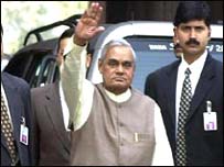 प्रधानमंत्री वाजपेयी