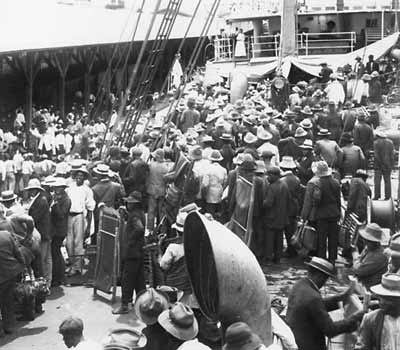 Caribbean workers arriving in Panama, on board the 'Cristobal'