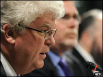 Embaixador russo na UE, Vladimir Chizhov (à esquerda)