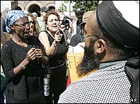 Proposta causou protestos em Ontário e outros pontos do país