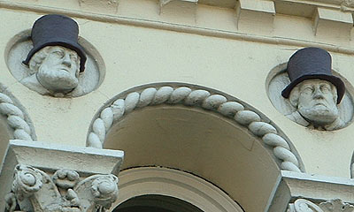 Sculptures showing Tanky Smith in his top hat