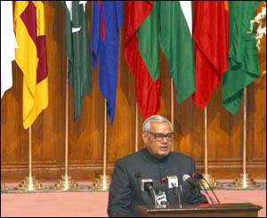 सार्क में वाजपेयी का भाषण