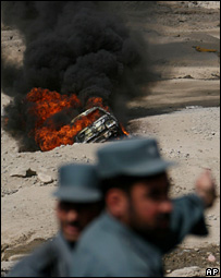 صحنه حمله انتحاری به نیروهای فرانسوی در کابل 