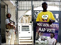 Funcionário eleitoral no Haiti