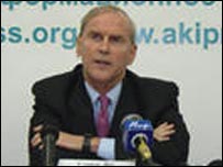 يانگ، سفير آمريکا دزر بيشکک