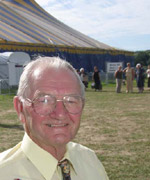 Arthur Wyn Parry, Y Groeslon, Caernarfon - cyntaf - Canu Emyn i rai  dros 60 oed