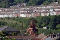 Gwaith glo yn y cymoedd