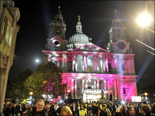 圣保罗大教堂的圣诞点灯仪式