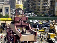 Estátua de Ramsés II é transportada