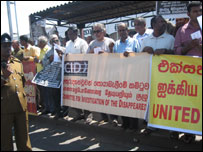 Journalists protest in Colombo