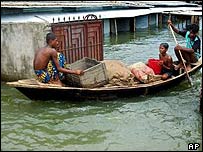 سیلاب کی تباہ کاریاں