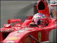 Rubens Barrichello em sua Ferrari