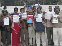 लापता बच्चे के परिजन