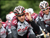 Ciclistas treinam para a Volta da França