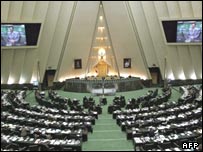 مرکز پژوهشهای مجلس ایران، تورم در سال گذشته را 4/22 درصد و تورم سال جاری را  4/23 درصد برآورد کرده است