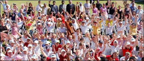 Prince Turki and Mancunian children (Hatin Oweida)