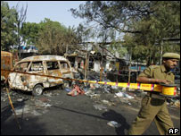 Policiais cercam área de explosão em Nova Déli