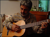 داريوش اقبالی