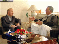 ديدار معاون وزير نفت ايران با وزير نفت پاکستان