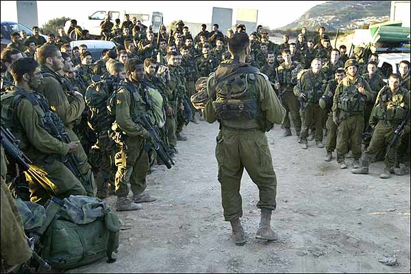 हमले में भाग लेने वाले इसराइली सैनिक