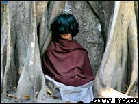 Ram Bomjan medita na vila de Ratanapuri