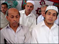   والد اور بھائی