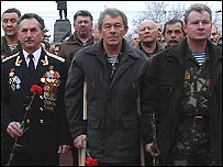 учасники церемонії у Севастополі. Фото УНІАН