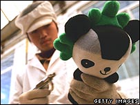 کلرگر يک کارخانه توليد کننده اسباب بازی در چين