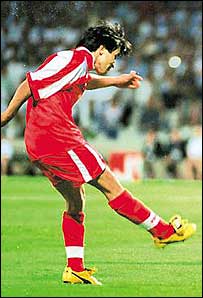 خداداد عزيزی