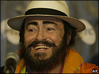 Giọng tenor Luciano Pavarotti