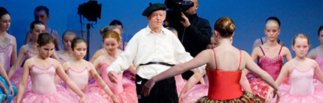 John Lowe on stage (image: Lantern Dance Theatre Company copyright: Arvon Wellen)