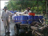 Faysalabad'da su satanlar