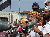 سلمان رشدی مخالف مظاہرے