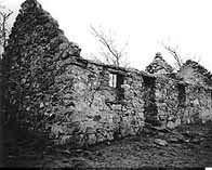 Photograph showing the ruins of a cottage deserted during the famine