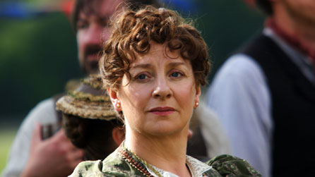 Victoria Wood brings her Mid-Life Christmas to BBC One