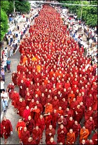 Hình ảnh cuộc biểu tình từ trang mạng của Ko