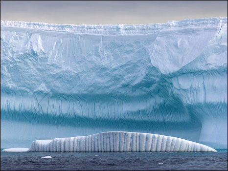 Fotos das esculturas naturais na Antártida (STEVEN KAZLOWSKI / BARCROFT)