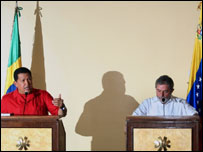 O presidente da Venezuela, Hugo Chávez, e o presidente Lula em Manaus