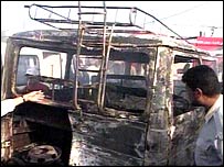 Veículo destruído em explosão em Basra