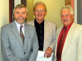 Dei Tomos, Rhys Jones a Trebor Edwards 