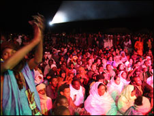 The 2010 Festival of the Desert audience