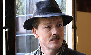 Iain Glenn as Otto Frank