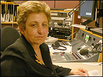 شيرين عبادی در استوديوی بی بی سی